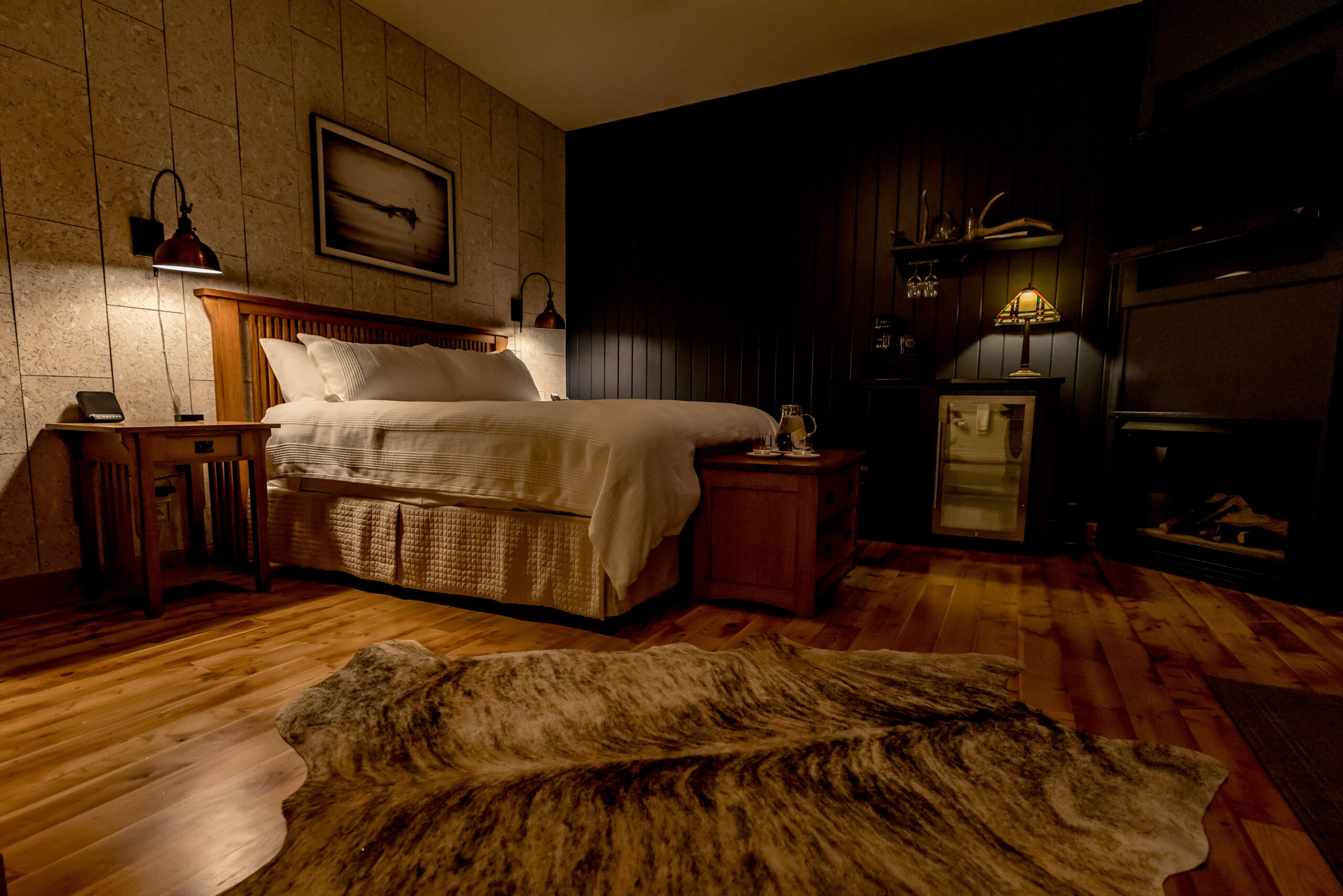 GALLATIN RIVER LODGE-131