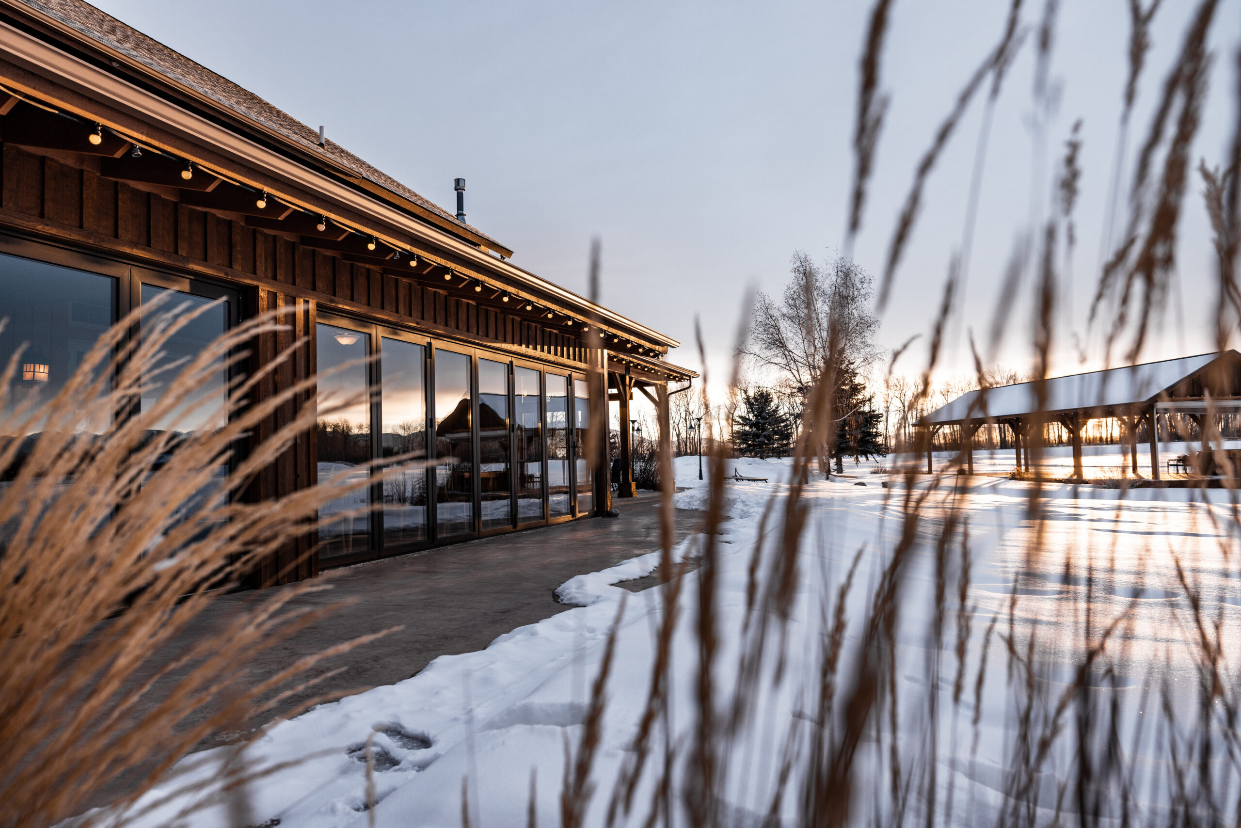 GALLATIN RIVER LODGE-299