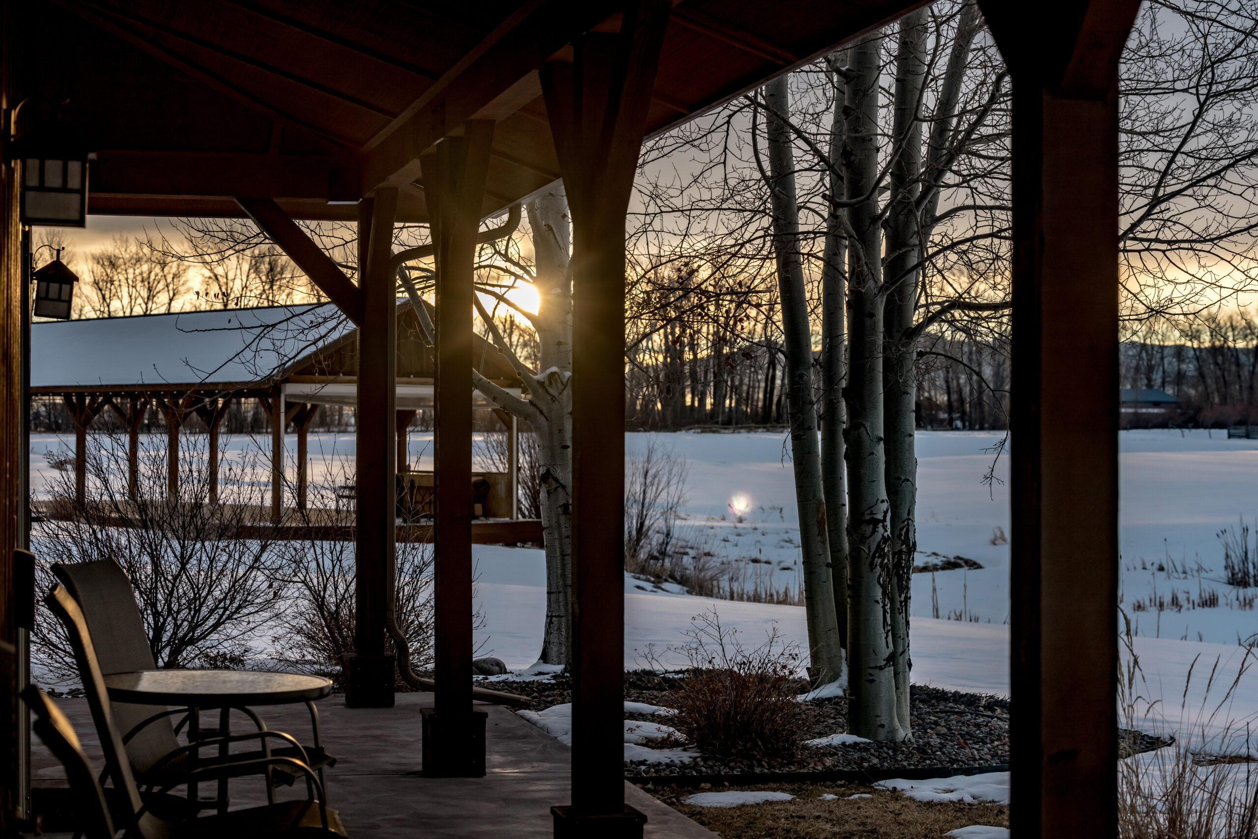 GALLATIN RIVER LODGE-310