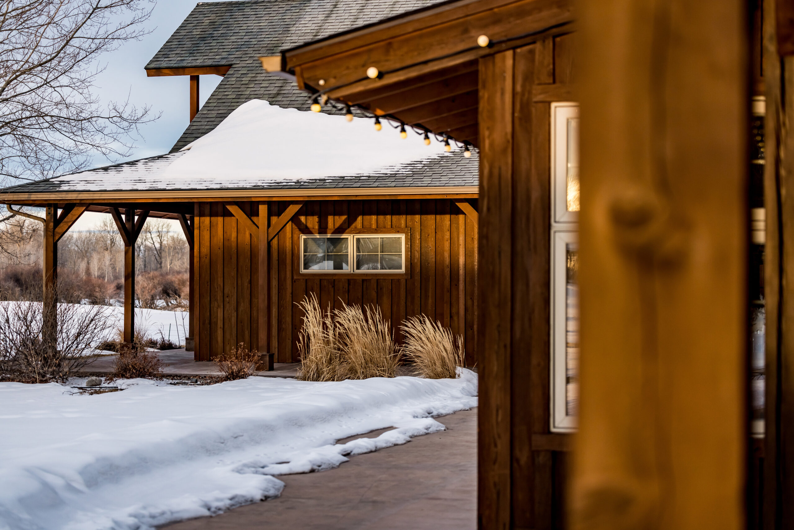 GALLATIN RIVER LODGE-312